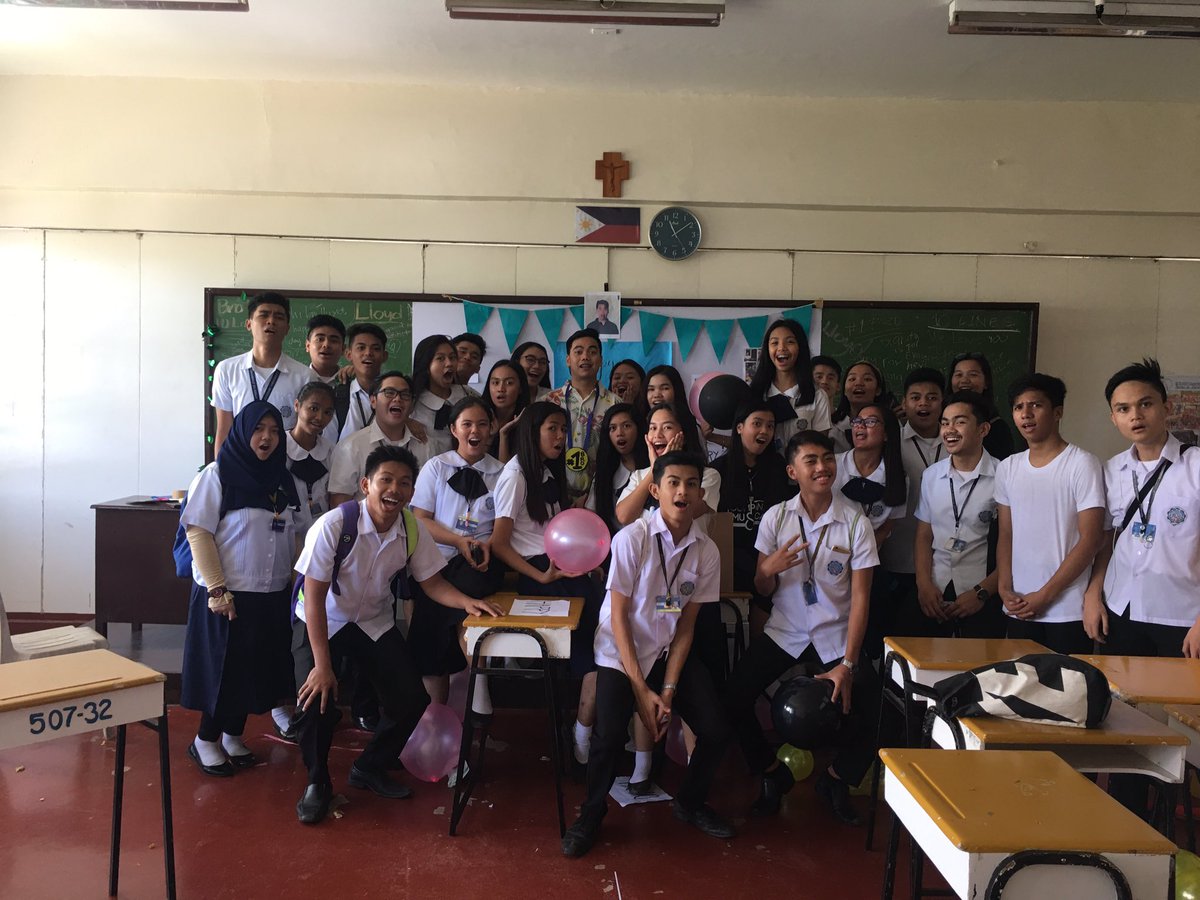 aribaarrowsmith's tweet photo. Cheers, to our last teacher's day in JHS! ❤️ https://t.co/ACHNdtVflp