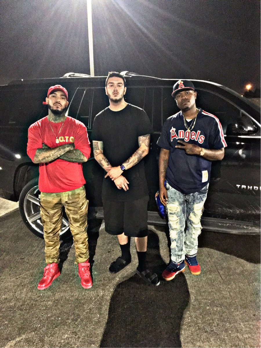 Pure_Priest_'s tweet photo. Angelino, Chris Wyatt, and @KarltinBankz “Sheeda” video shoot💯💙 #Oto #Fam https://t.co/n6UevI1Zni