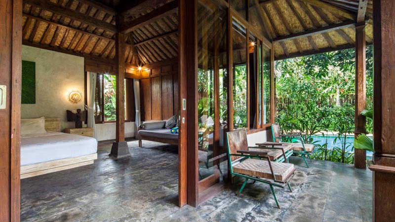 Lyspm's tweet photo. EAT SLEEP SKATE: 4 chalets,  2 dorms and one of indonesia's funnest skate bowls. Book here https://t.co/mu83lsU2lK #bali #skate #travel https://t.co/8G07YhVWSL