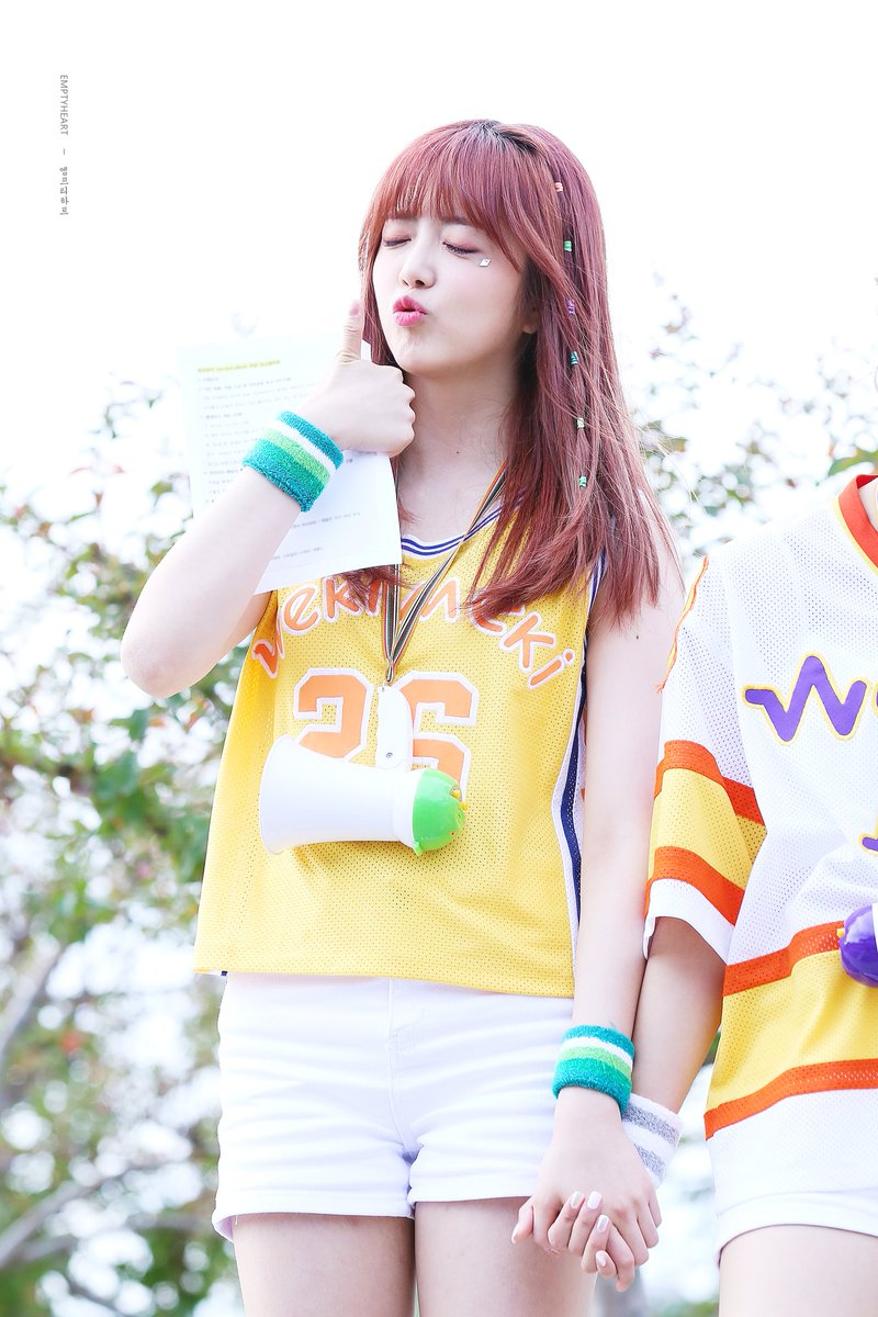 19970420_com's tweet photo. 170929 뮤직뱅크 미니팬미팅
😚😙💋😃
#위키미키 #WekiMeki #지수연 #수연 #JiSuyeon #Suyeon https://t.co/htKlI7eS5R