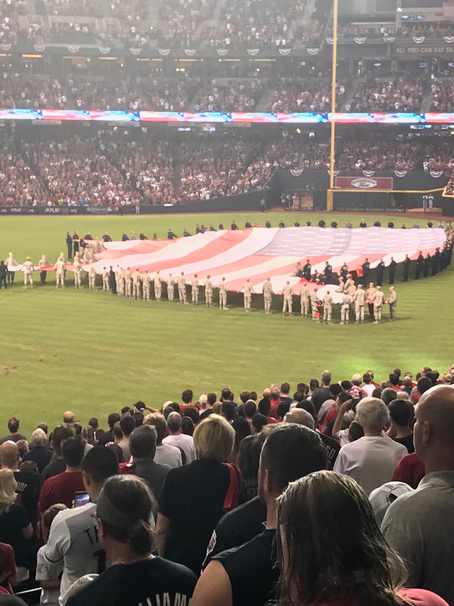 talk2Legends tweet media