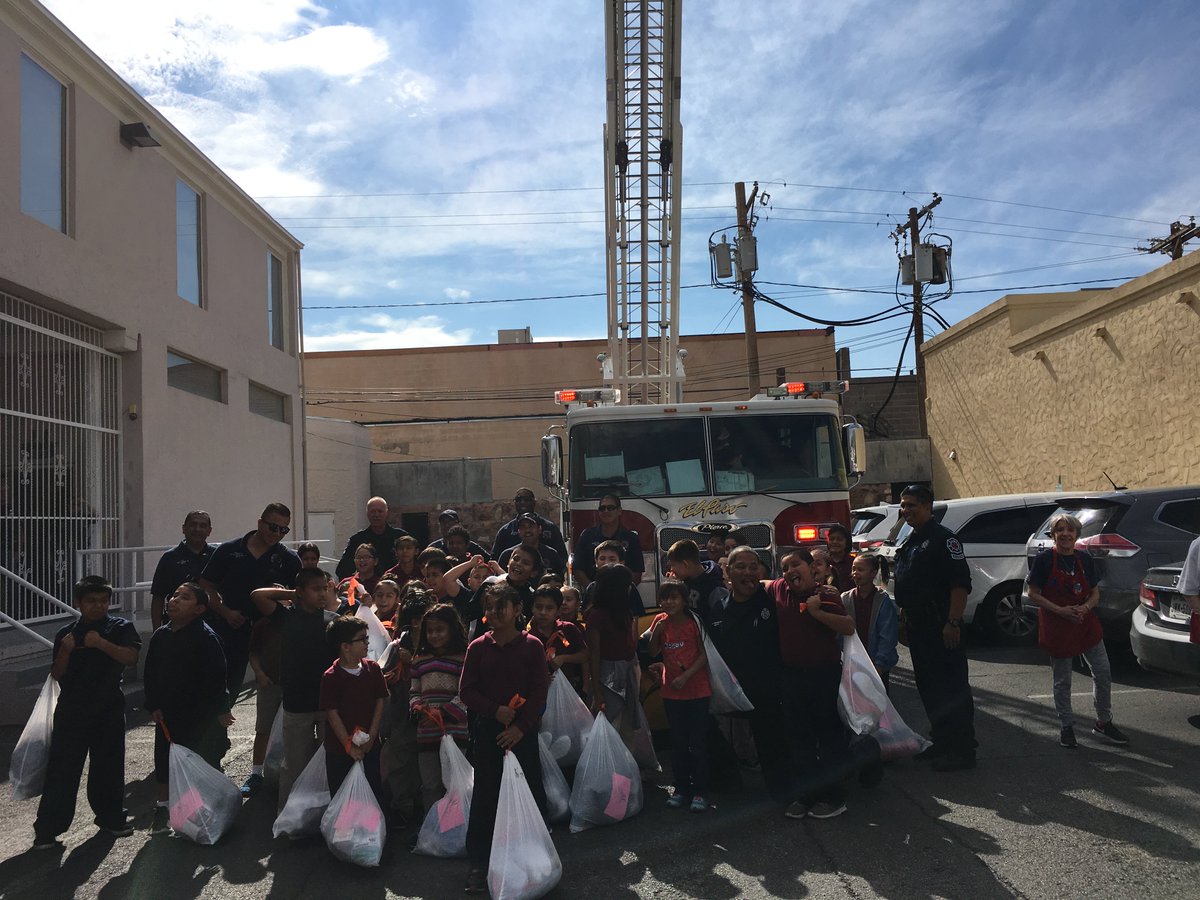 AL_ElPaso's tweet photo. Today the El Paso Fire Department showed up to Operation
School Bell® with a FIRE TRUCK!!!  #epfd https://t.co/Ogro9YNm1a