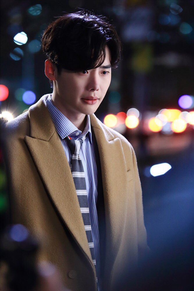 UnderbedDara's tweet photo. พระเอกซีรี่ส์ล๊อตนี้คือดีงามมมม....เหมาหมด กินเรียบรอบวง 5555

#WhileYouWereSleeping #TemperatureOfLove
#HospitalShip

#ใต้เตียงดารา https://t.co/hu3EO4orvZ