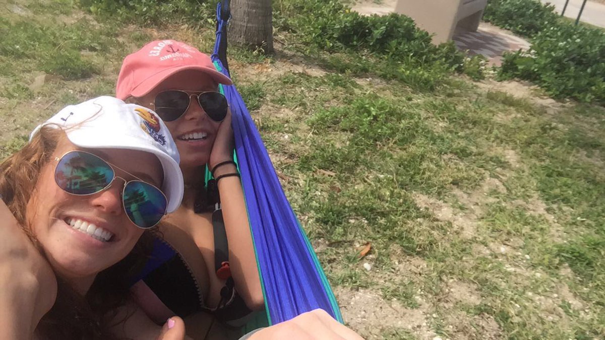 caroromme's tweet photo. HBD itsy bitsy shitsy pitsy titsy. You mah girl and I love you ☀️ https://t.co/P2wr2EZWHQ