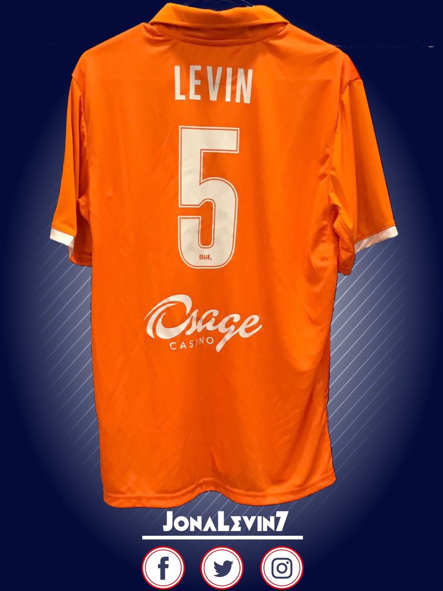 <a href="/JonaLevin7/">Jonathan Levin</a> lo dejaste ir <a href="/fidelkugra/">Fidel Kuri Grajales</a> <a href="/RedTiburon/">MemeTime</a> <a href="/TiburonesRojos/">Tiburones Rojos - Fans</a> @satucardozo y ahora este chamaco la anda rompiendo en Estados Unidos!