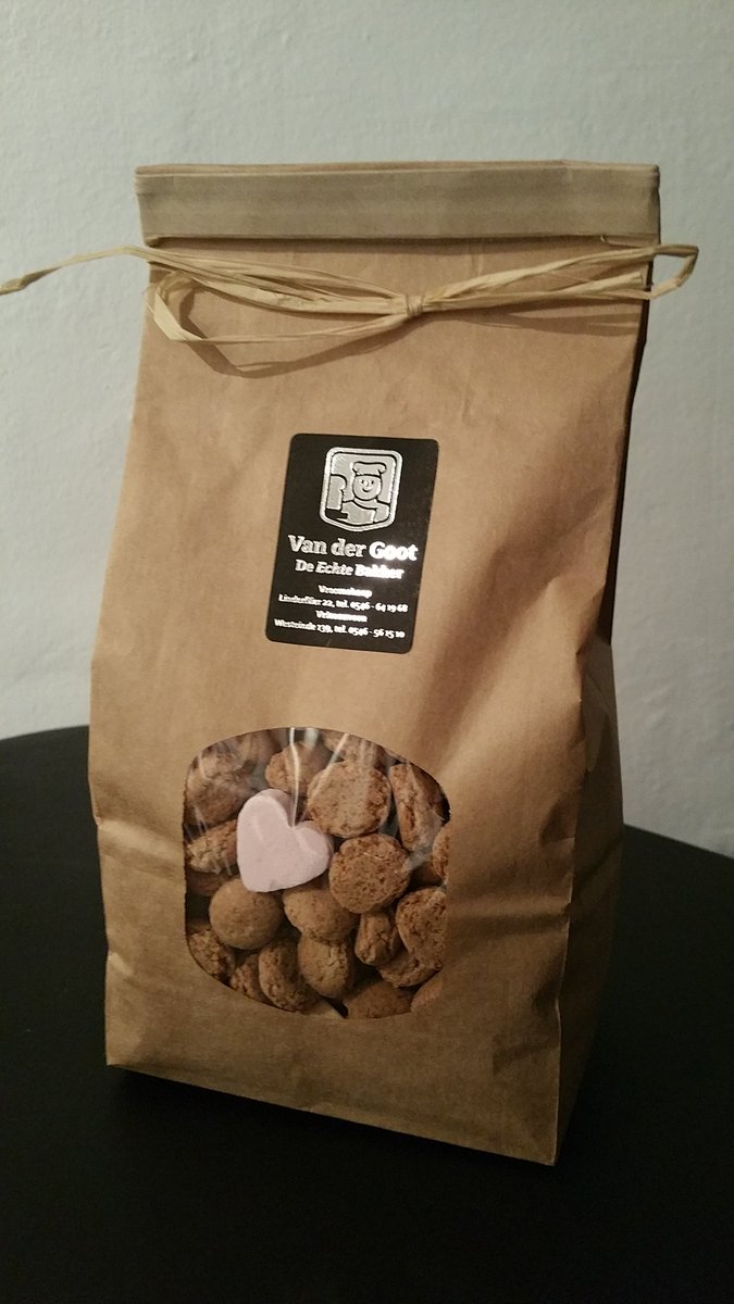 gjwmengerink's tweet photo. #Feestdagen #bakkerijen #verpakkingen #pepernoten #Detpak SOS Retails bags! https://t.co/7eBA0ykijp