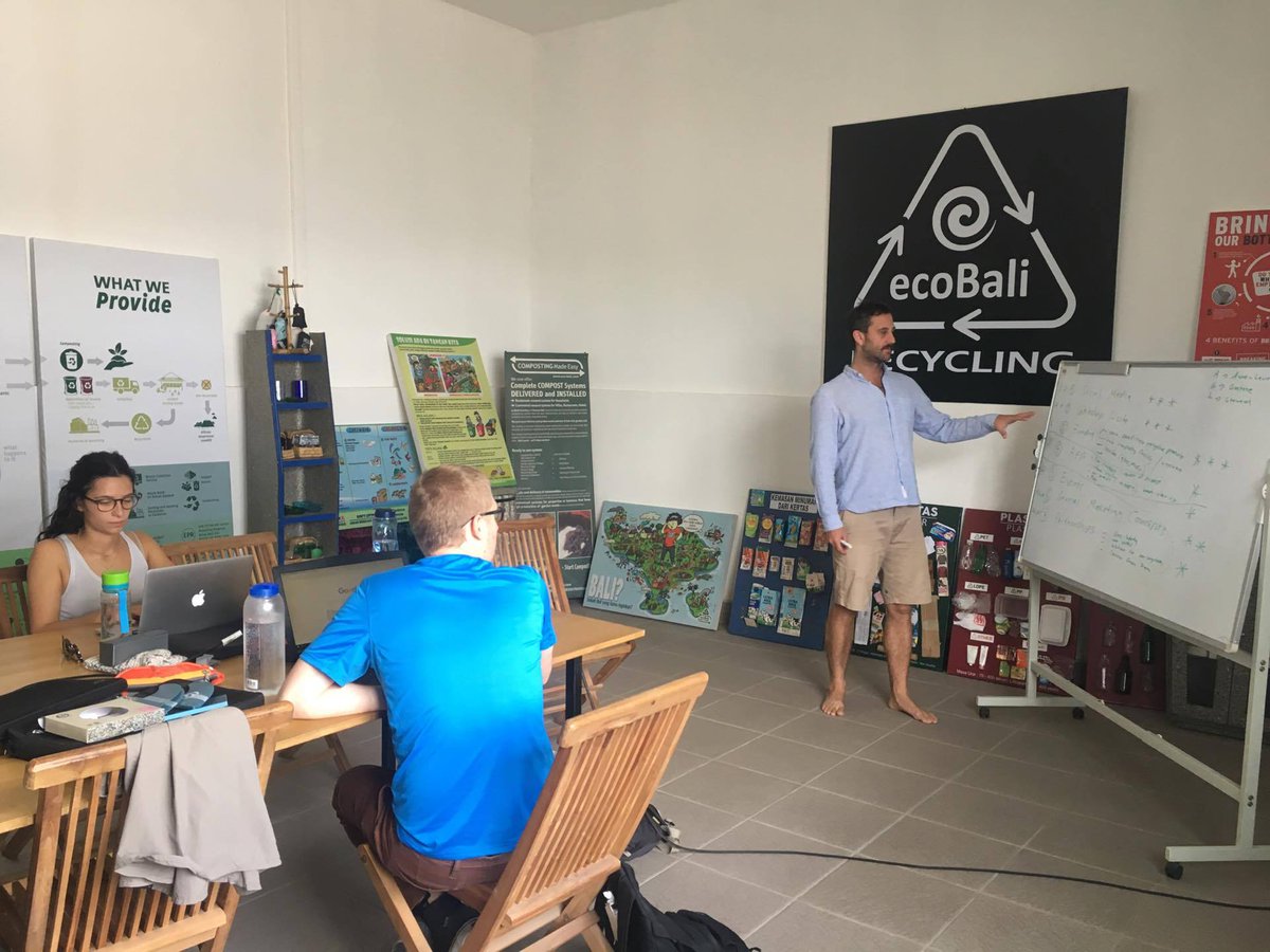 Ecocircular_'s tweet photo. Today, we're talking about the details of our mission with Roger from #Ecobali 🌱 So many exciting things to achieve! #challenge #mission😀👏 https://t.co/WCyWS4583b