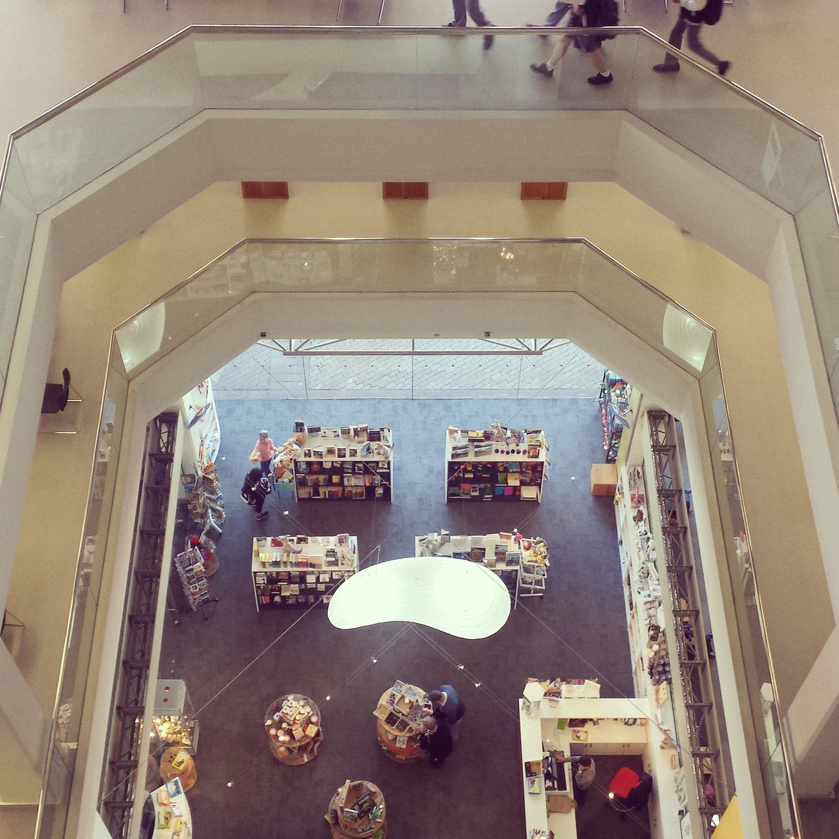 CoderDojoWA's tweet image. .@JanelleDDixon running a @CoderDojo Champion &amp;amp; Mentor training session at @statelibrarywa