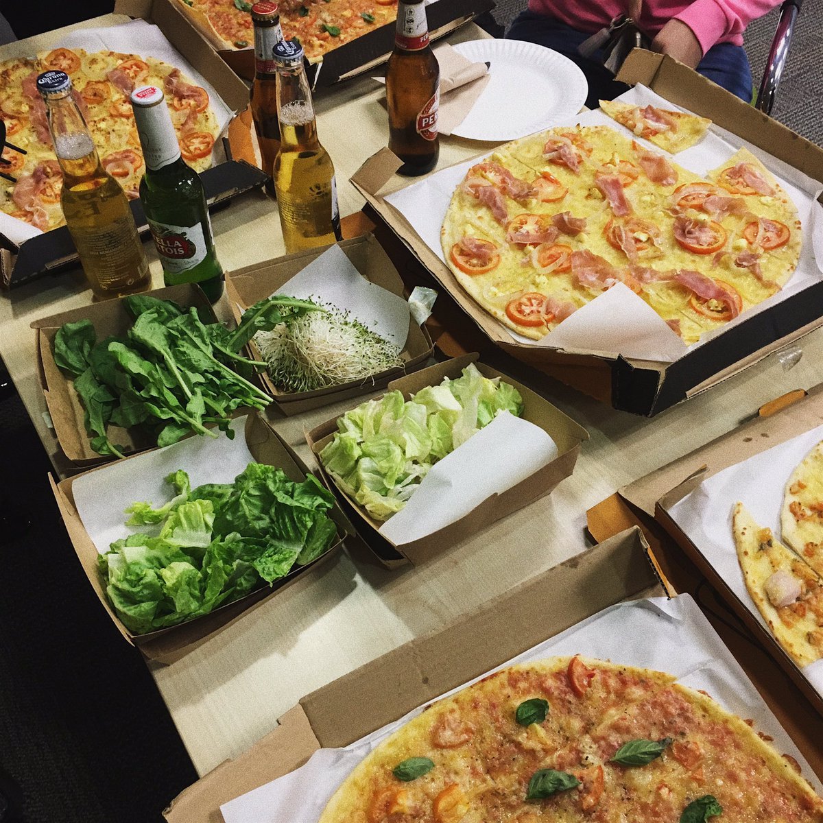 heyhersheyy's tweet photo. Free pizza and beer for lunch here at the @noinkofficial HQ! Thank you, @ycpizzaofficial! π #FuelYourHunger https://t.co/XZj3eL69EK