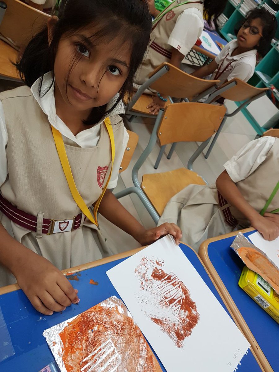 IIS_DSO's tweet photo. Designing different landmarks of #UAE in a creative way in the #Monoprint activity! Grade 1 https://t.co/mJxFR3l01h