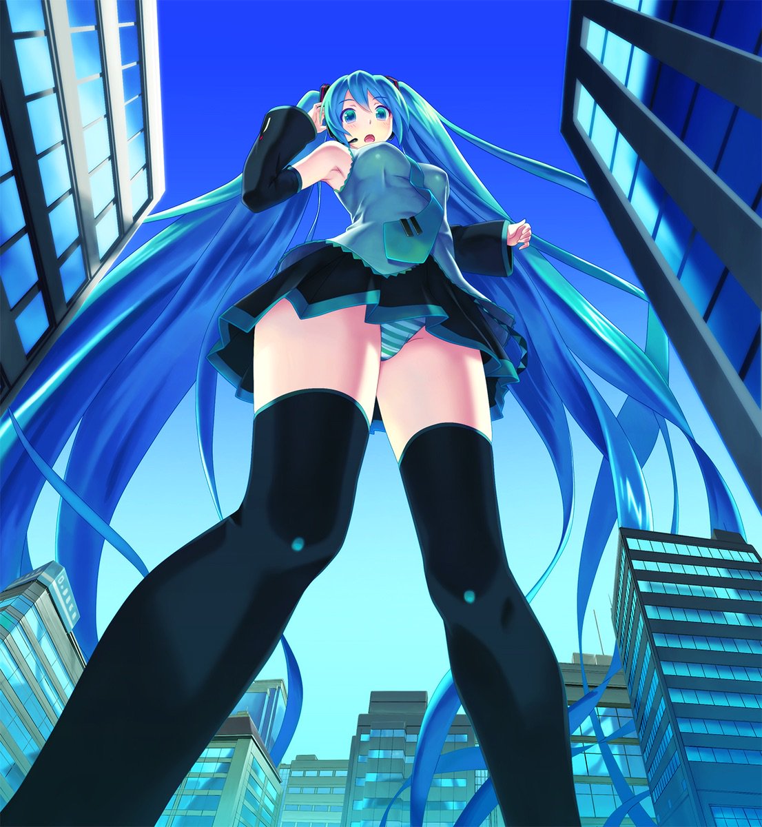 Who's the best giantess and why is it Hatsune Miku? 