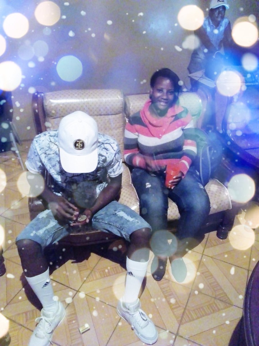 KRphanda's tweet photo. just chilling nama sikisi https://t.co/7eI28Rz4nY