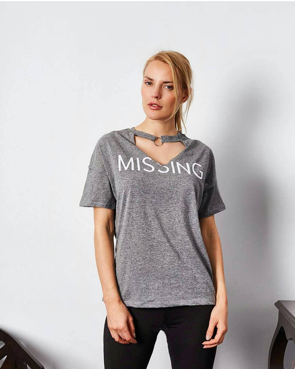 fuschyacom's tweet photo. Şık ve rahat t-shirtlerimiz internet sitemizde sizleri bekliyor. 💕 #fuschya #onlineshop #sport #moda #fashion https://t.co/NY29FZgAd2