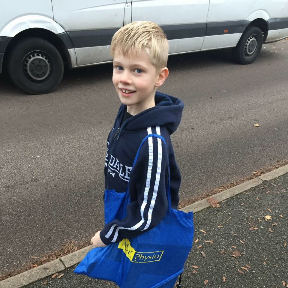 Colly4's tweet photo. @ASK_Physio perfect bag for the PE kit #promotingactivity #startyoung #october #competition https://t.co/vWlfOws3UJ