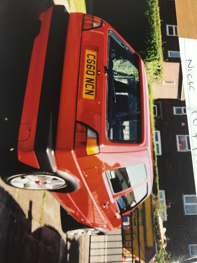 @Palmdale_Motors @BHPHangar @Colin10971 @Volkswagen @ClassicCarsHire @PetrolHers @DaveRobsonUK @classicsdriven @GtiInters @AutoBant @ytimesmotoring Had to take a pic of a photo 😂 memories 2ltr 8v  n a squirt of the old gas in this old girl , I’ve had mk2,3,4,5 now a mk6 🙈#vw4life