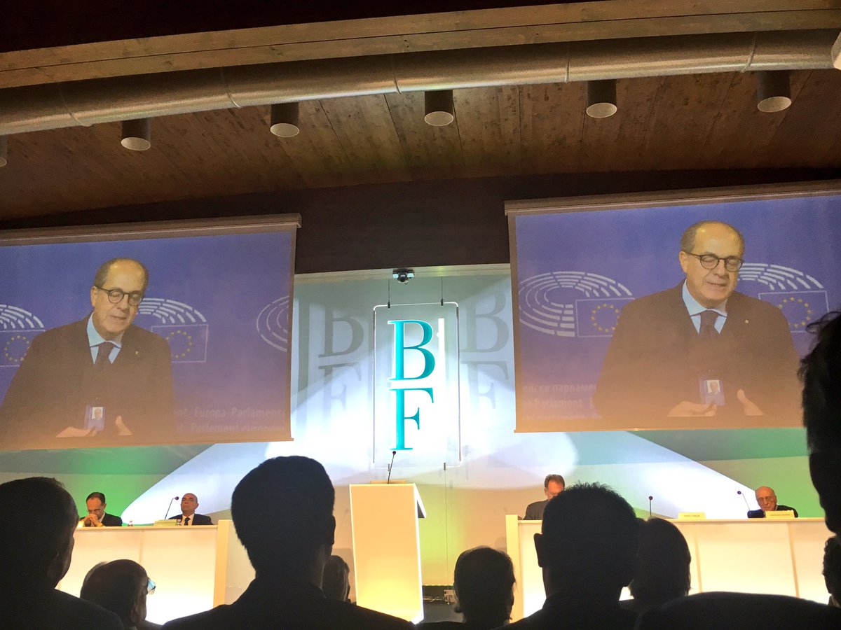 EurocarneVerona's tweet image. @paolodecastro @EU_Agri "omnibus favorirà le #OPLight avvicinando gli #allevatori al #Mercato" #filiera #zootecnia40 #bonificheferraresi