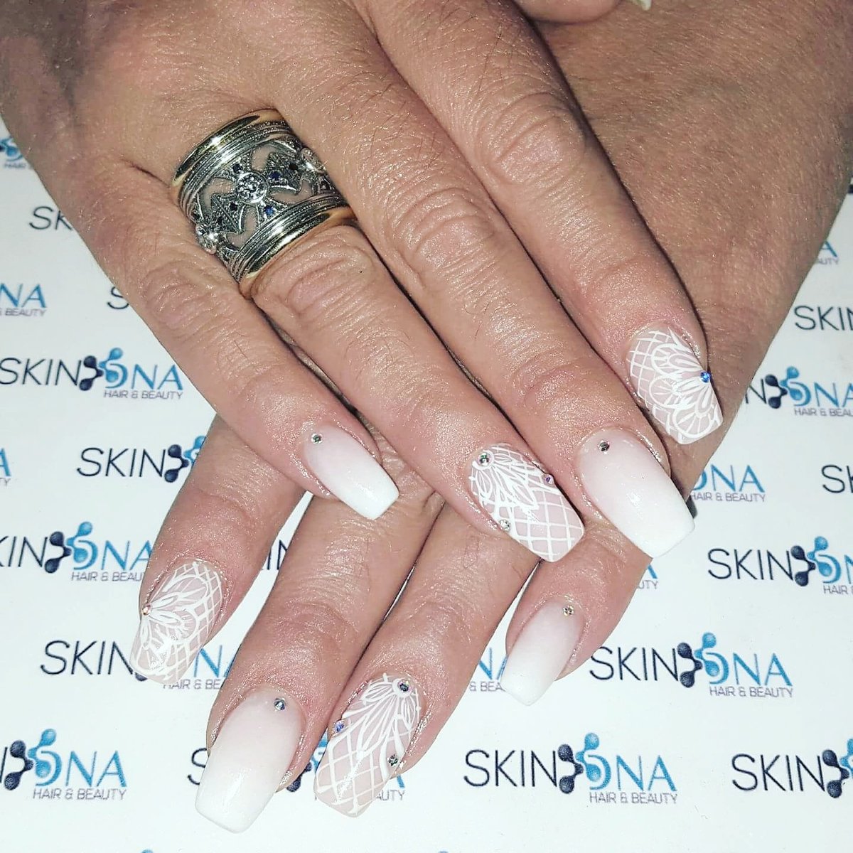 Skin_DNA's tweet photo. We love Nails
#style #nails #nailart #acrylic #gel #qdnails #qd #youngnails #biosculpturegel #nsi #Skin_DNAnails #Skin_DNApretoria #Skin_DNA https://t.co/3qg6tslj8S