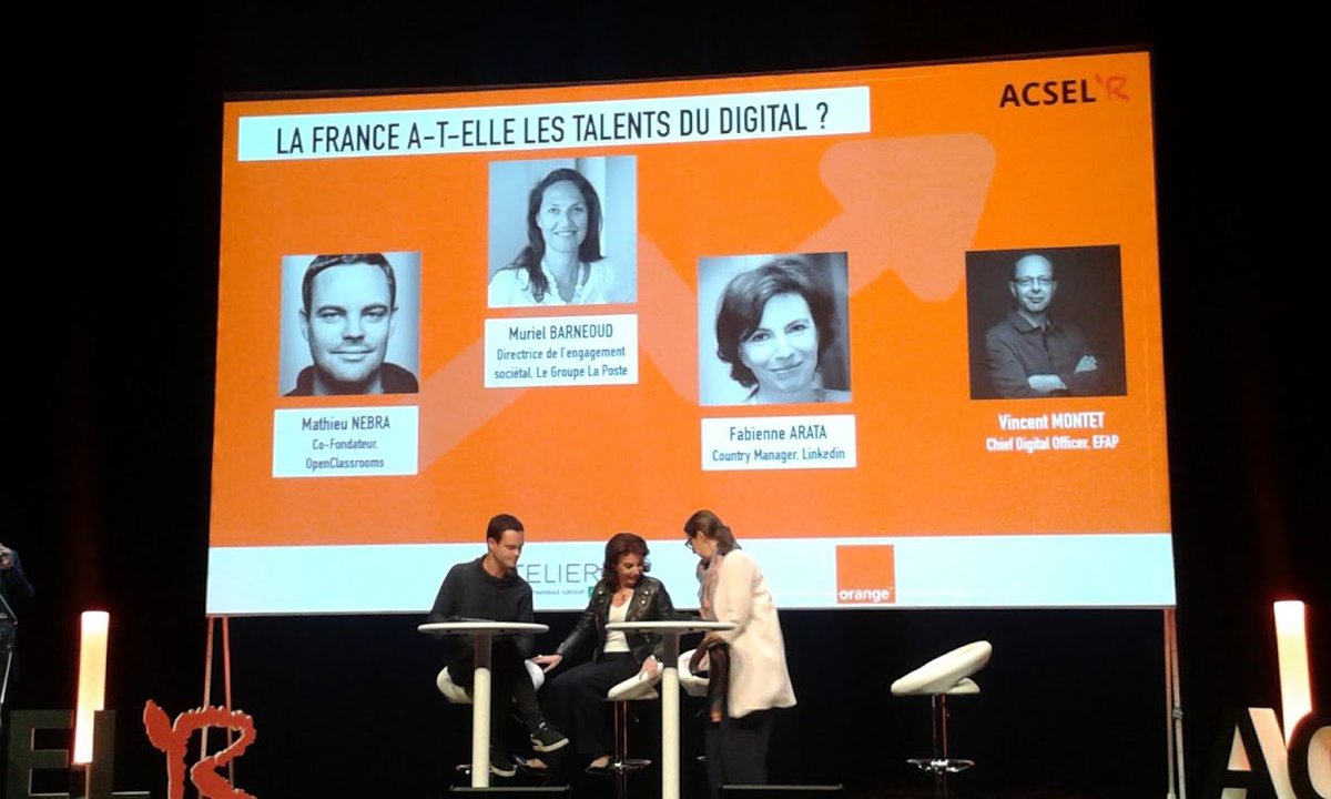 cmgessier's tweet photo. Soirée #AcselR17 "Le #digital peut nous faire mourir" dixit Muriel BARNEOUD Dir Engagement sociétal @GroupeLaPoste @AcselDigital https://t.co/5EsxgCwRLn
