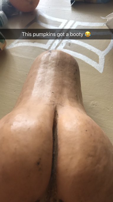 I just wanted to make pumpkin cream soup, but now it's making me cream 😂 https://t.co/mSEKBSv6m3