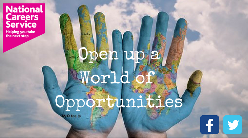 NationalCareers's tweet image. October is #NationalComputerLearningMonth Get online today, call 0800 100 900 and open up a world of opportunities.