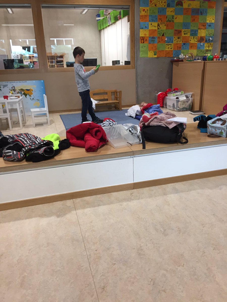 MrsDuublu's tweet photo. Making a book about our day with Book Creator #islk2 #askmeaboutmybook #mrsduublusk2 https://t.co/DKQriKUmwg