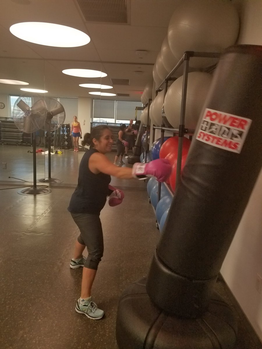 Lilvinmom's tweet photo. #thinkimtough #notintimidatingatall #dontsmilewhilepunching https://t.co/g8SLa0vf1h