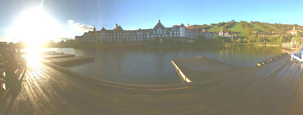 SloanAmelia's tweet photo. Enjoying a peaceful, blue morning to get rested for day 3 of #oppi17 #OPPI2017 https://t.co/06OEYgsFP6