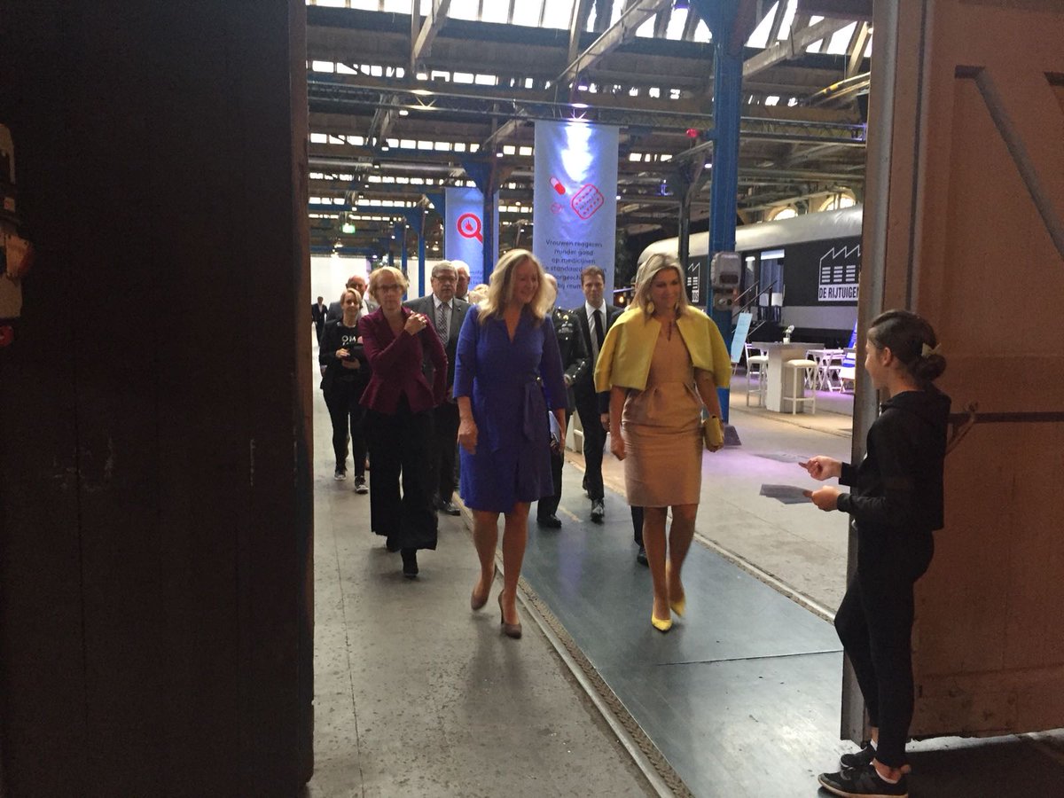 Hare Majesteit Koningin Máxima is ook gearriveerd bij #congresGG 👑