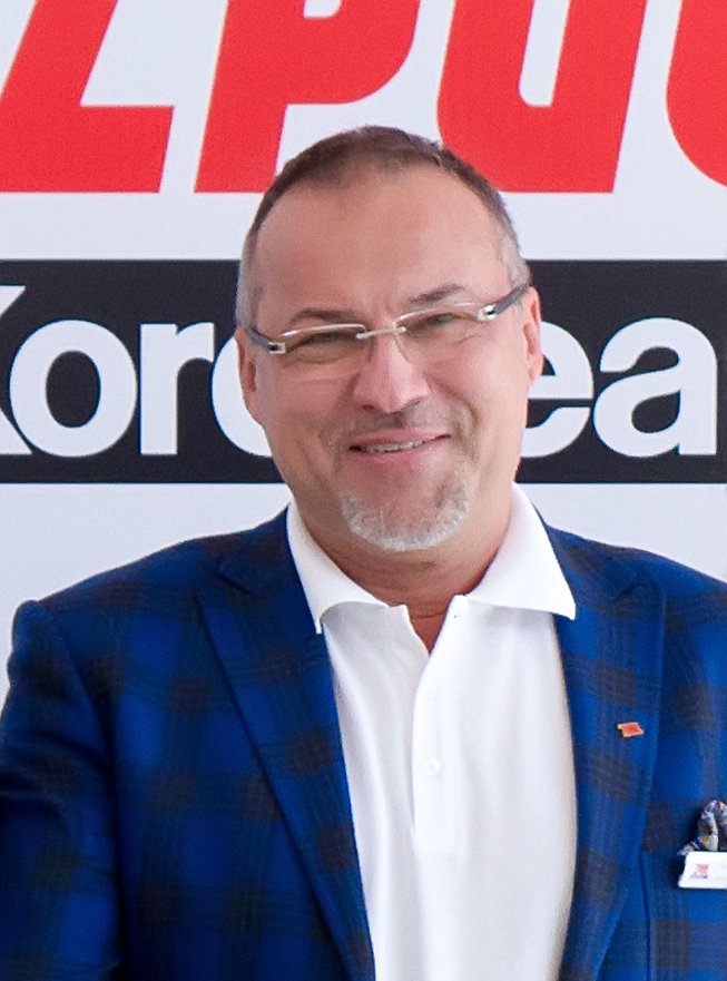 ZPUE_SA's tweet photo. O wartości inwestycji  (OSD)  mówi Stanisław Toborek, dyrektor sprzedaży krajowej ZPUE https://t.co/vobjshfdte https://t.co/lV15XadBUL