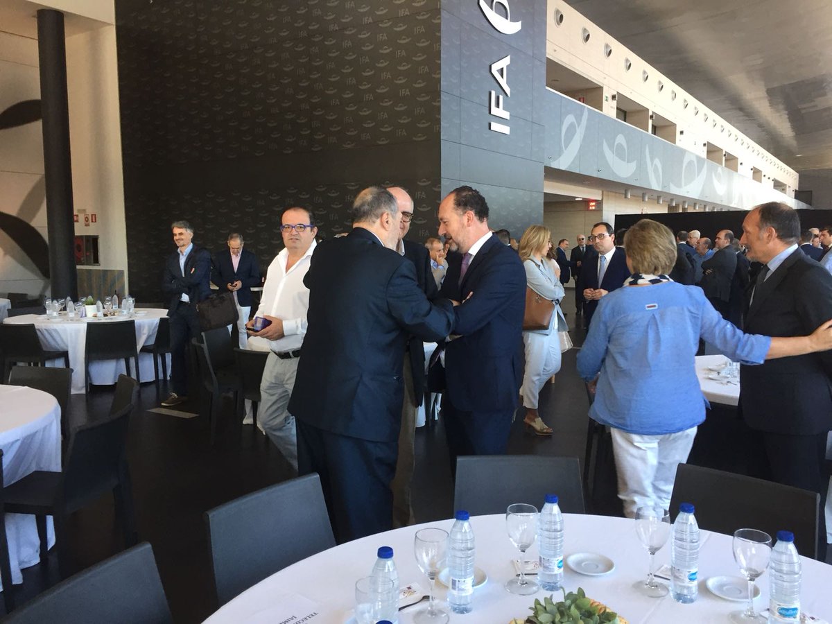 EmilioBascu's tweet photo. #Orihuela presente en el #ForoProa, organizado por @UPAAlicante. https://t.co/cAQoIrybxq