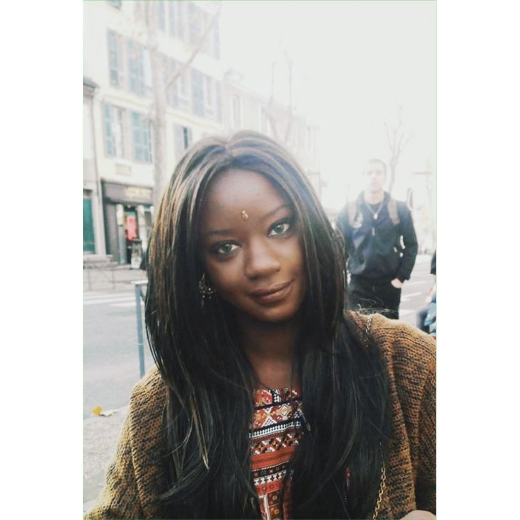 lai2a's tweet photo. ♦☀♦#French #African #boho #indie #ootd #photography #blackgirl #mixed #blasian #frenchy #Street #streetpicture #free https://t.co/5ufKkJQ6yx