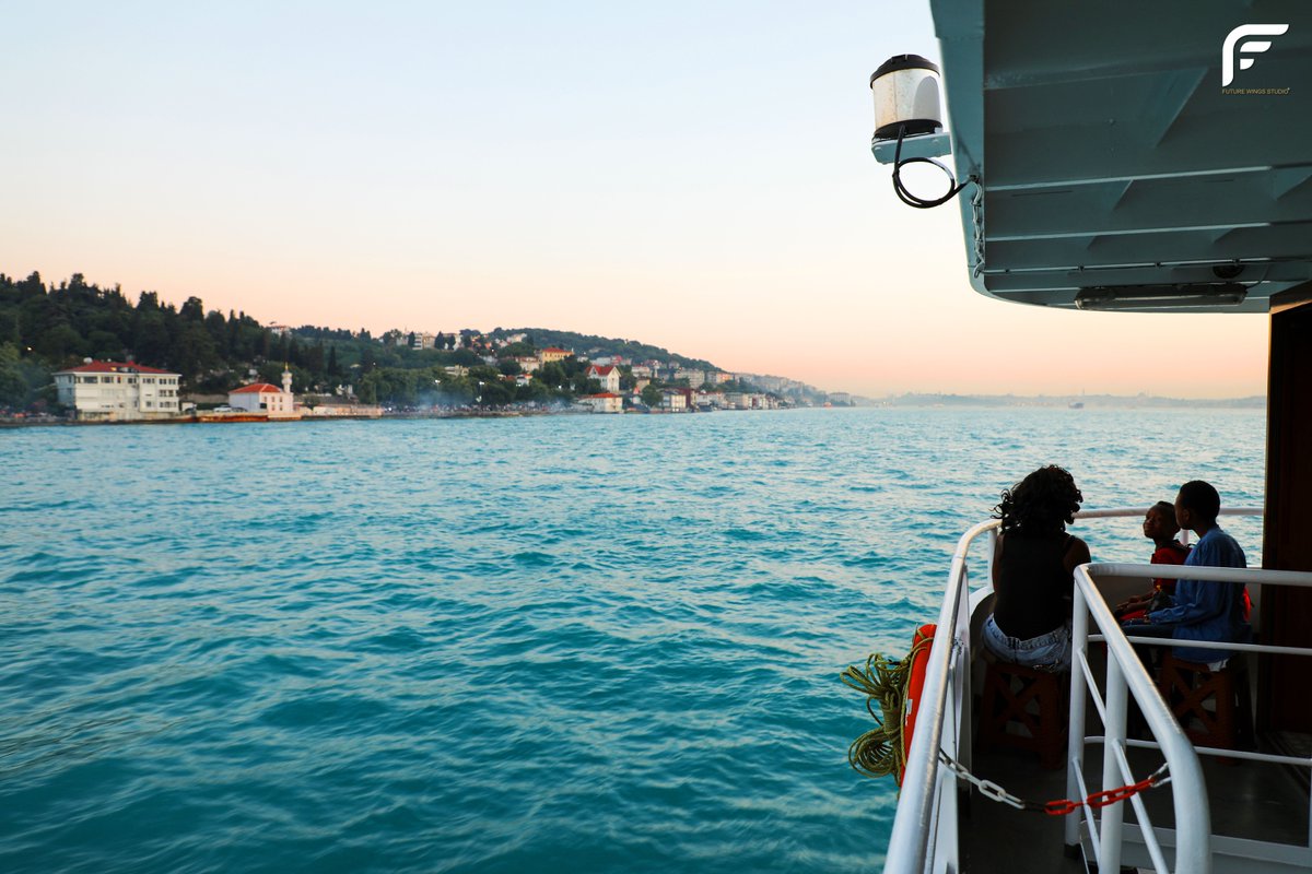 Futurewingsstu1's tweet photo. "When you've seen beyond yourself, then you my find, peace of mind is waiting there".
#futurewingsstudio #Istanbul #Canon #PhotoOfTheDay https://t.co/WRm1m1dHYM