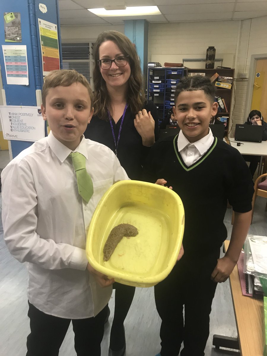karen_Horler18's tweet image. KS3 students proud of their faeces! Doing the digestion model with weetabix. #teachingoutsidethebox