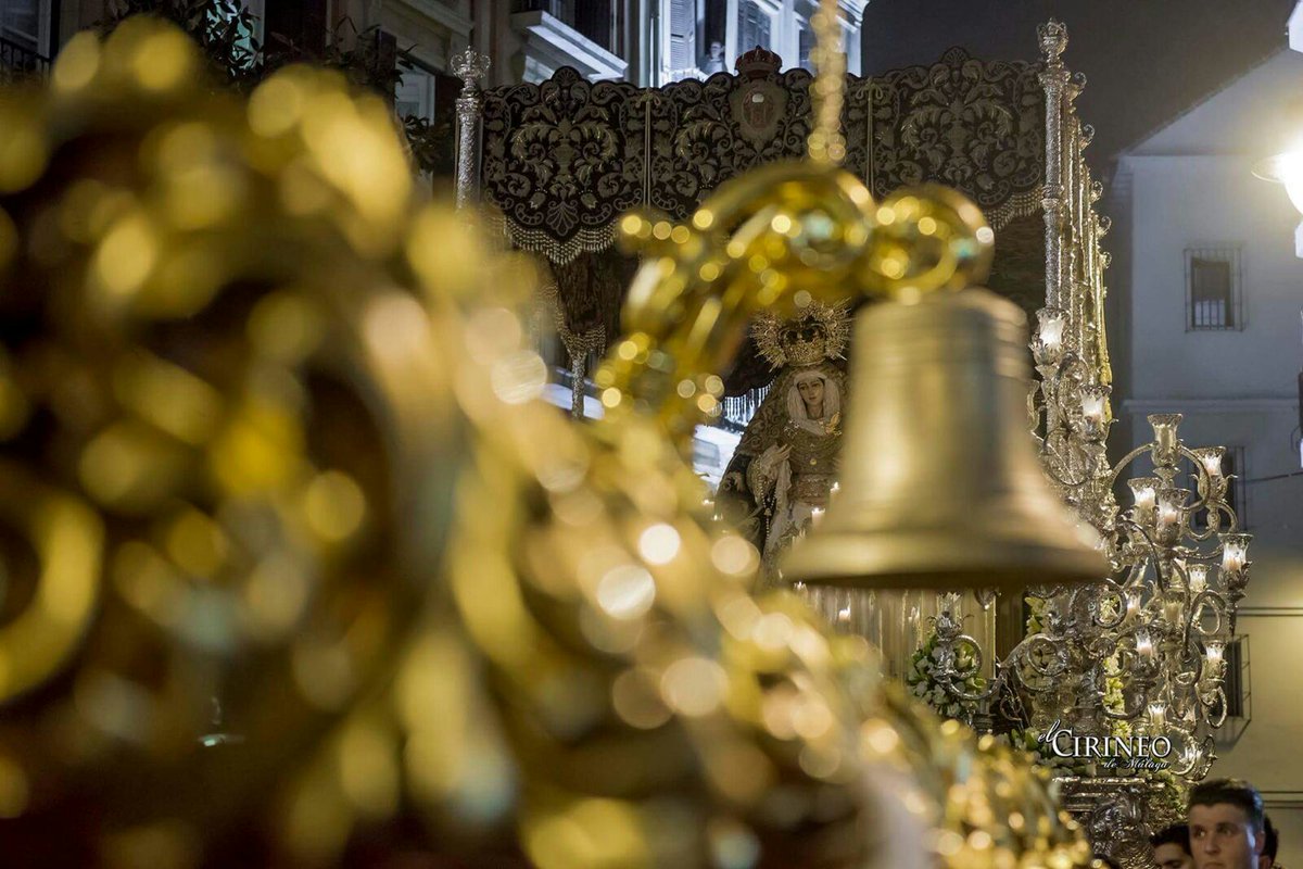 lacenademalaga's tweet photo. La Paz es el camino #LaPazeselcamino https://t.co/3YmpcK9cdU