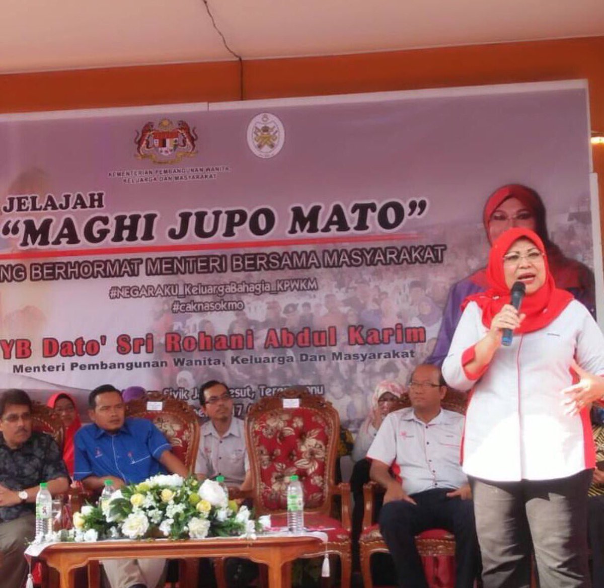 WanaMajid's tweet photo. YB DS Menteri @hjhrohanikarim di DUN Jabi Parlimen Setiu #kpwkm https://t.co/5KjpU8LZG0