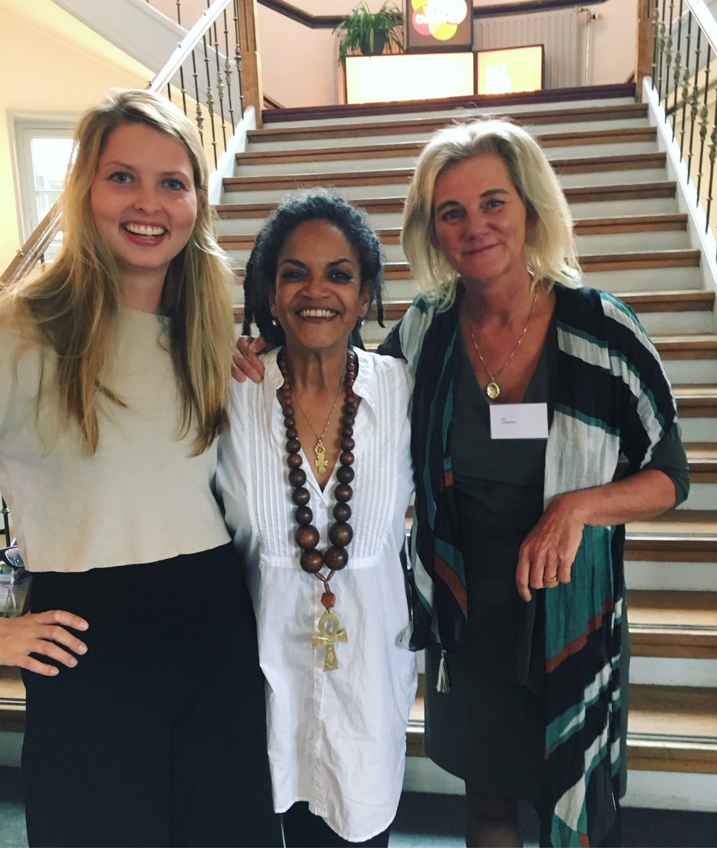 Marjoleindejon_'s tweet photo. Mooie ontmoetingsdag voor slachtoffers #mensenhandel met inspirerende dames @InaHRHut en @aldith_hunkar #CoMensha https://t.co/JWCvX2j7LK