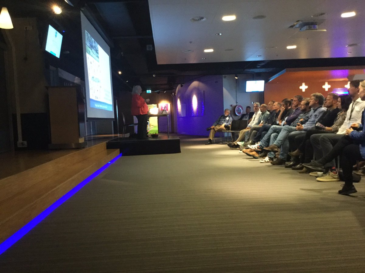 #keynote <a href="/mpoppendieck/">Mary Poppendieck</a> About organisational architecture for a digital world #asas2017