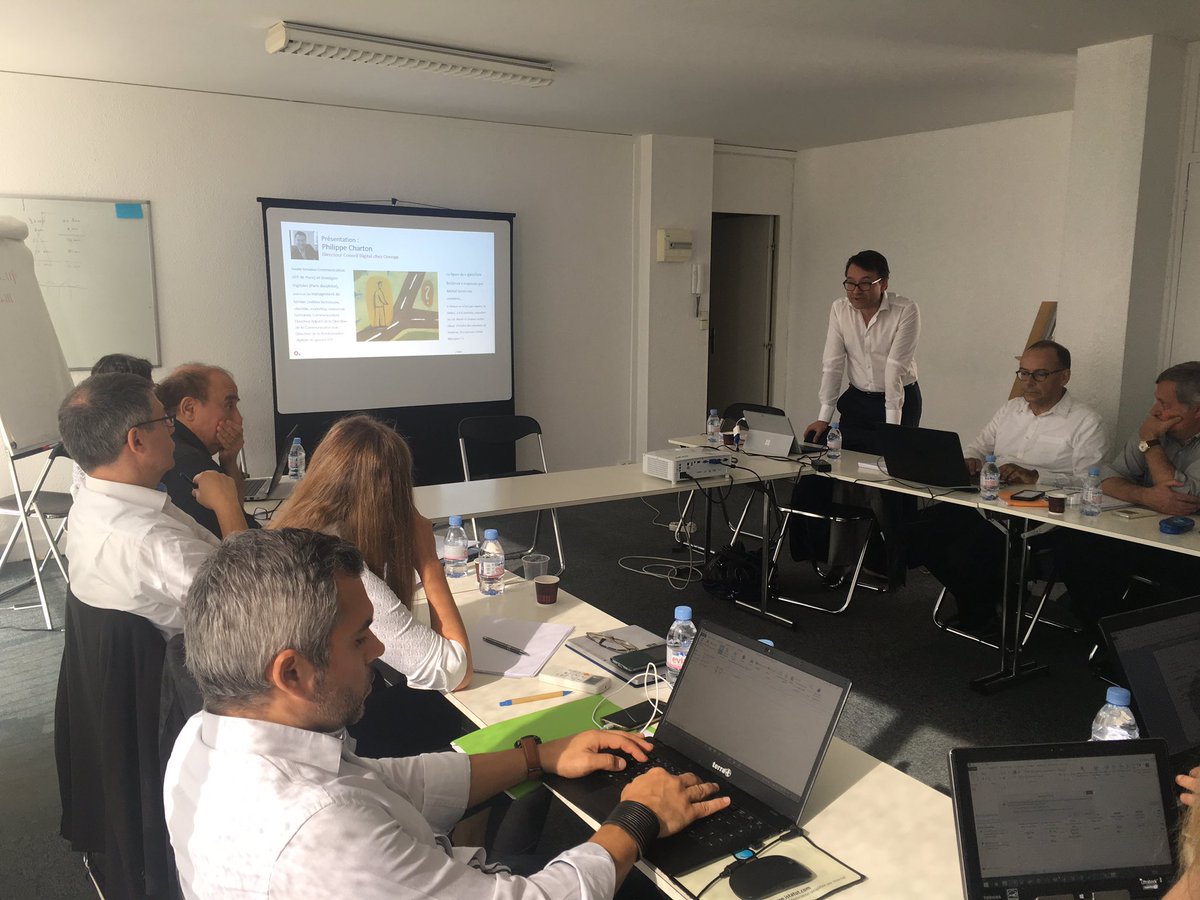 LexcellentP's tweet photo. Aujourd'hui on parle digitalisation du Mouvement avec Philippe Charton de la scop @oonops @les_scop...en avant vers la transfo digitale ! https://t.co/uOO5DlKi3u