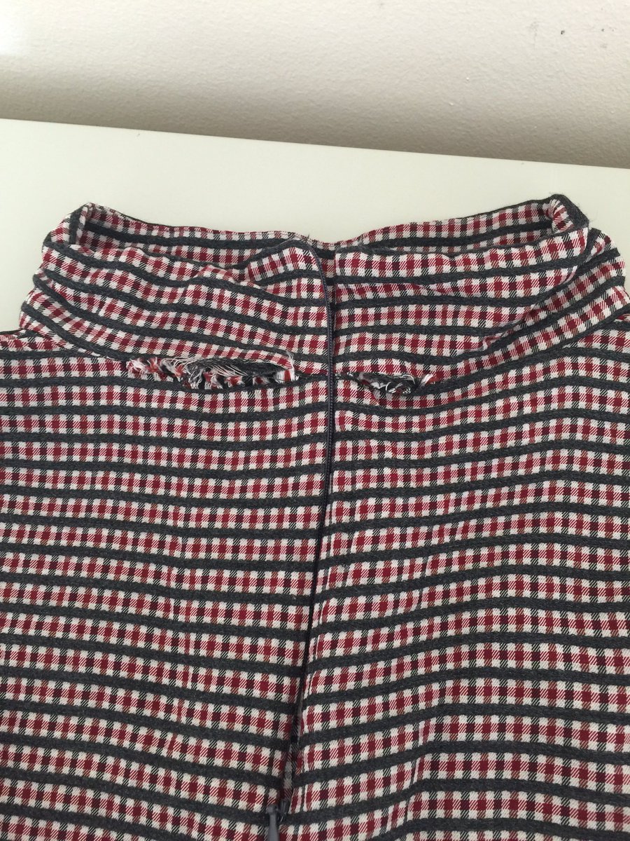 CrisTuimil's tweet photo. @ZARA_Care I have a problem with the top,I lost the recibe,I bought two weeks ago.Can I do? https://t.co/dp5RYHe7r2