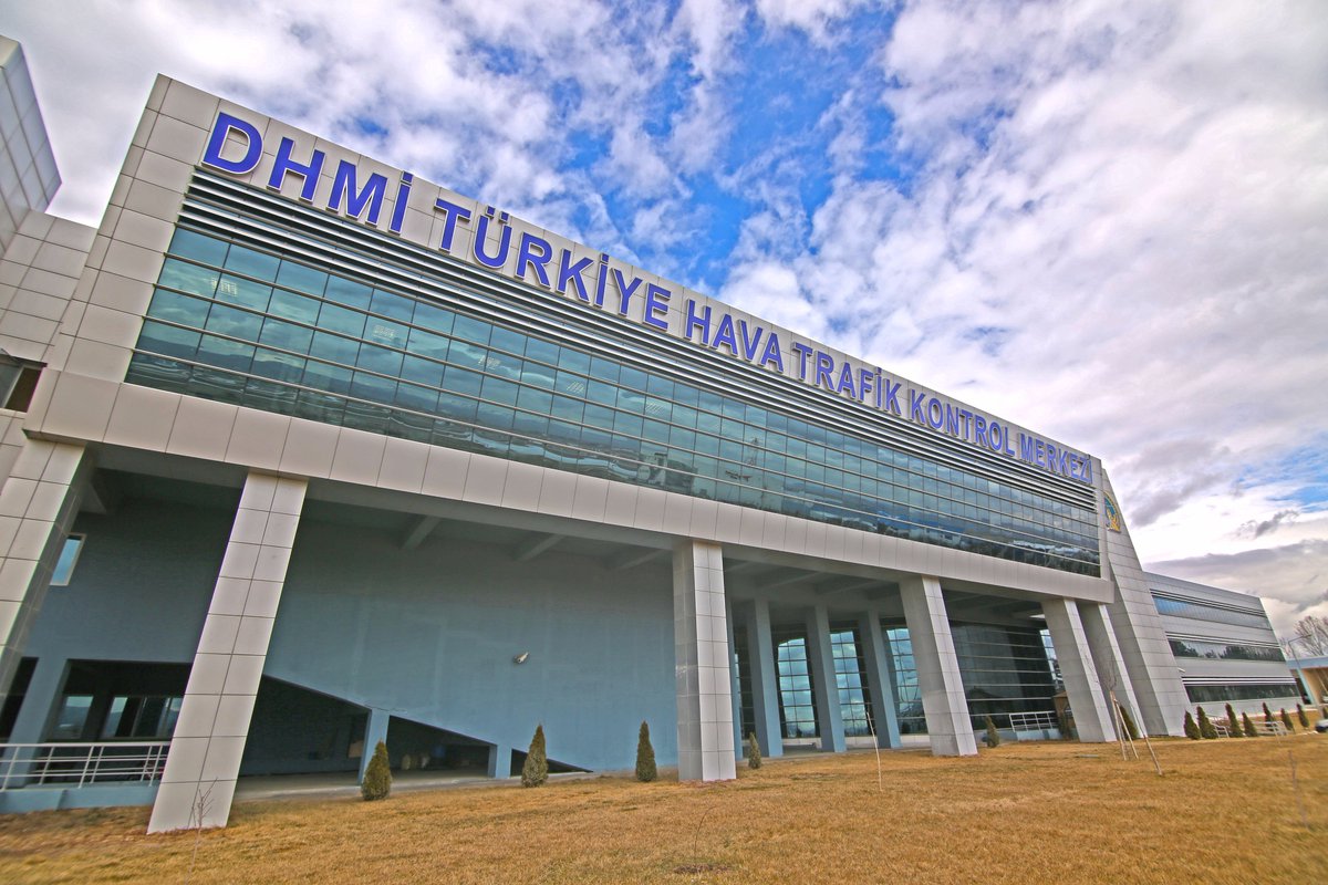 Funda Ocak on Twitter: "DHMİ olarak'önce emniyet'bilinciyle hareket ediyoruz.Yeni sistemlerdeki yazılımları uçuş güvenlik ve erken uyarı sistemleri ile geliştirdik." / Twitter