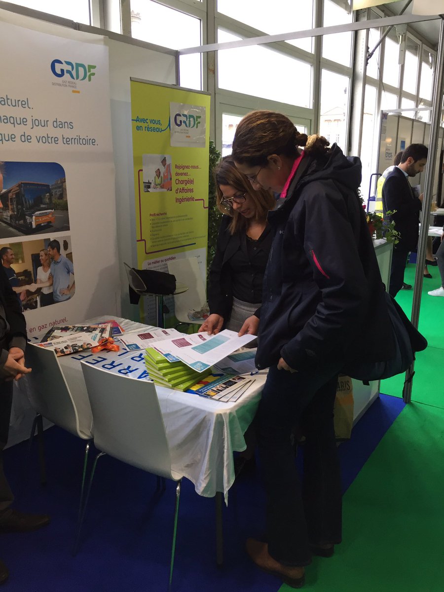 d_peyrat's tweet photo. .@GRDF accueille les candidat(e)s les 5 &amp; 6/10 sur son stand B607 au Forum @Paris pour l'emploi : rejoignez-nous ! https://t.co/Ljh74X0zxk https://t.co/t8vX4naYWz