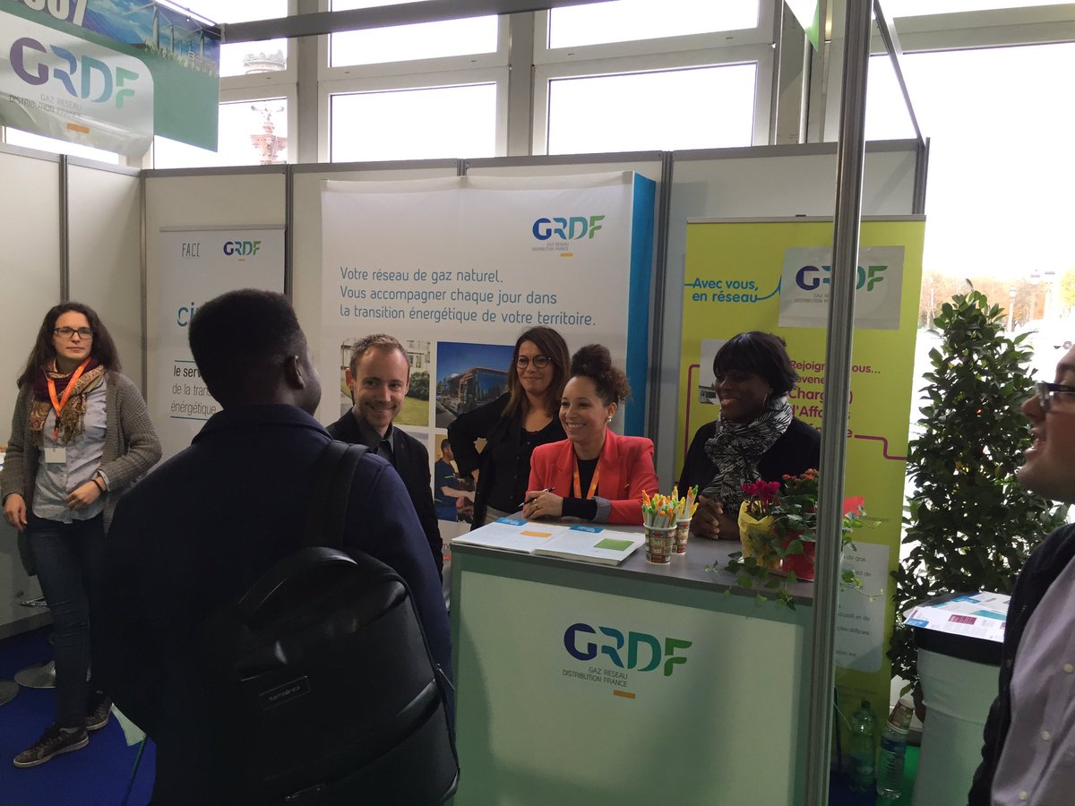 d_peyrat's tweet photo. .@GRDF accueille les candidat(e)s les 5 &amp; 6/10 sur son stand B607 au Forum @Paris pour l'emploi : rejoignez-nous ! https://t.co/Ljh74X0zxk https://t.co/t8vX4naYWz