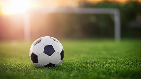 seplusco's tweet photo. Now the football season is well under way its time to think about getting that tax return in and sorting your self-employed accounts. #getin https://t.co/iHIlh0XDgq