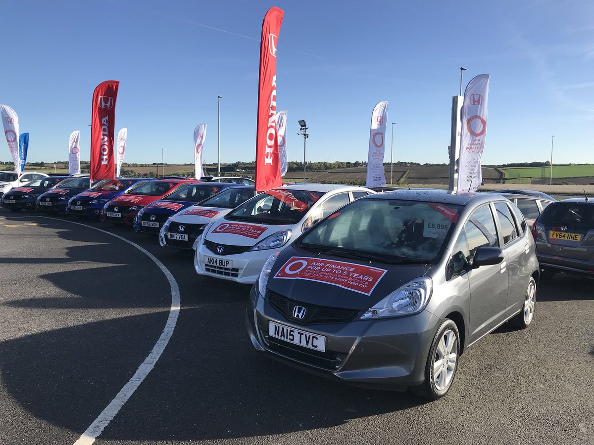 GranthamHonda's tweet photo. The sun is shining our flags are flying! https://t.co/407Ds5HPh5 #GranthamHonda #Event #0apr #EveryUsedCar #Vertu https://t.co/oBgZii0Tup
