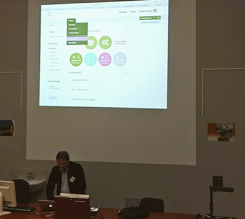 bzwano's tweet photo. Mehr über eTapas und deren Einbindung in den Unterricht erfährt man von @rschrenk bei der #eeft17 @FHBurgenland https://t.co/JIDmELGsMd