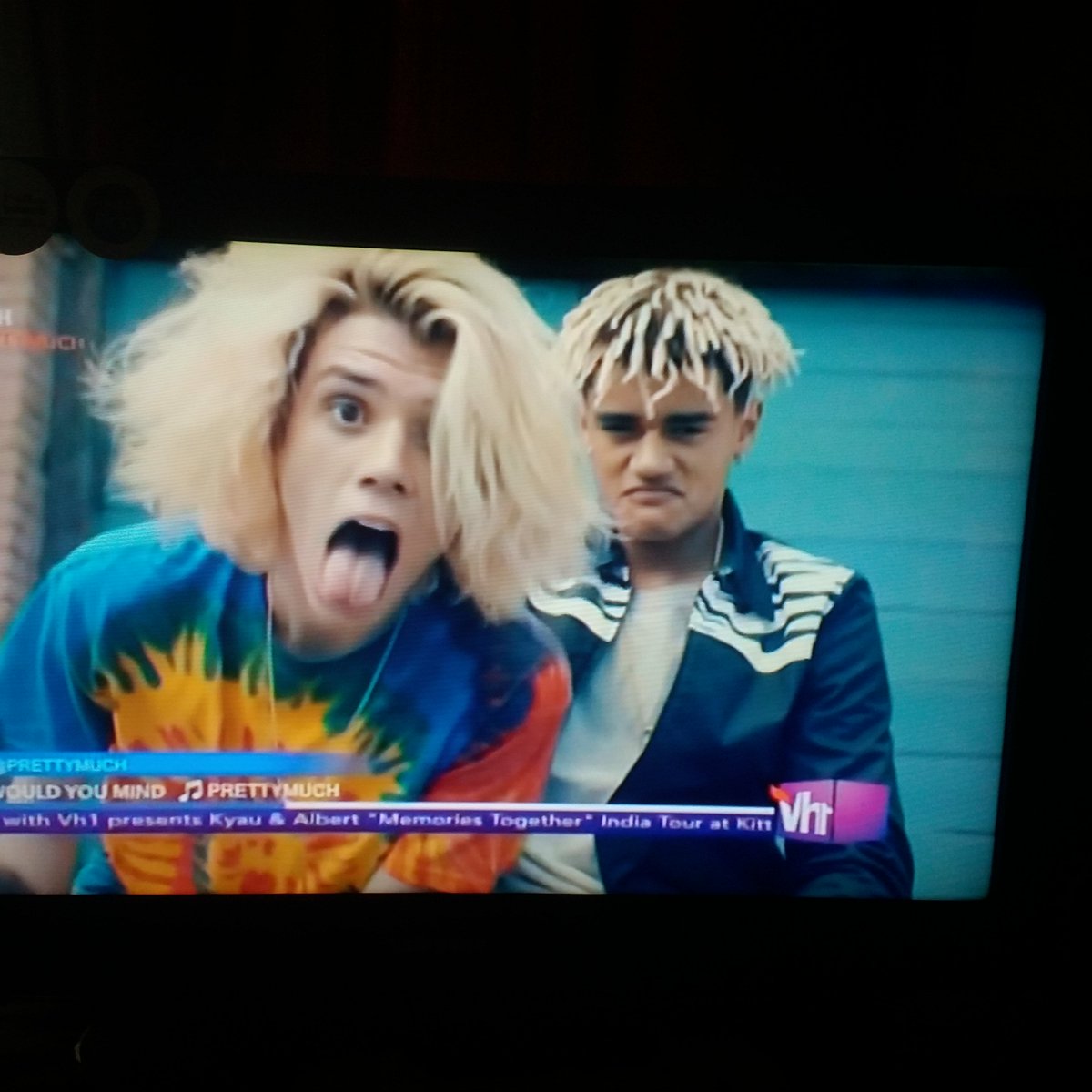 undefinably's tweet photo. @PRETTYMUCH love tHIS SONG !!! https://t.co/dem3VNfphL