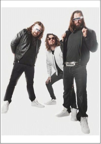 Kit Walker are well cool in an 8-bit world <a href="/kitwalkerband/">KIT WALKER</a> <a href="/PlugginBaby/">PlugginBaby</a> buff.ly/2xhYUEB #coolasfunk