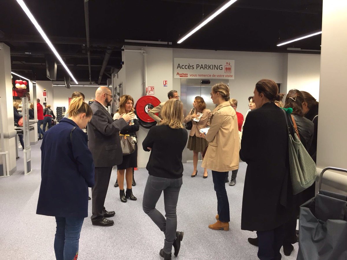 FondationGout's tweet photo. Le parcours de course "#BienManger avec un petit budget" est testé ce matin dans les @AUCHAN_France par nos experts santé et #alimentation 🍽 https://t.co/pbGxmcaDpR