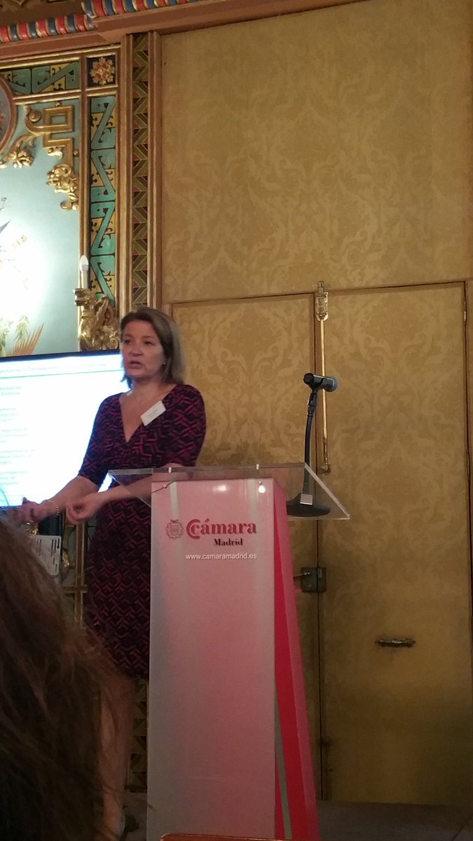 Liveyourbrand_'s tweet photo. Con Rosa Kariger sobre #Ciberseguridad donde el rol del #embajadordemarca se hace presente en el nuevo enfoque de transformación cultural. https://t.co/LBaKLrVBIw