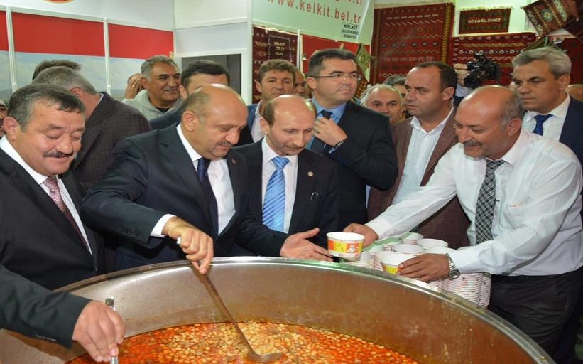 turizmreport's tweet photo. 7. Gümüşhane Tanıtım Günleri’nden Yansıyanlar https://t.co/P0NHBkEmrr #haber #festival #gastronomi https://t.co/HzbhIQuORW